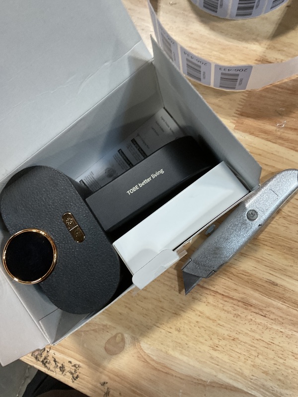 Photo 1 of *** FOR PARTS ONLY/ BROKEN*** Electric Fabric Shaver,Rechargeable Lint Remover,Sweater Shaver,Dual Motors Drive and with Replaceable six-Blade Blades,LED Display,3-Speed,Lighting Assistance,for Clothes Couch Furniture