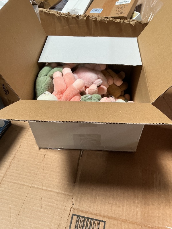 Photo 1 of ***MISSING PARTS*** 
Aoriher 12 Pcs Mini Llama Stuffed Animals 7.87 Inch Alpaca Plush Dolls Cute Keychains Llama Party Favors for Boys and Girls Birthday Christmas Baby Shower Party Supplies Decorations Gift Bag Fillers