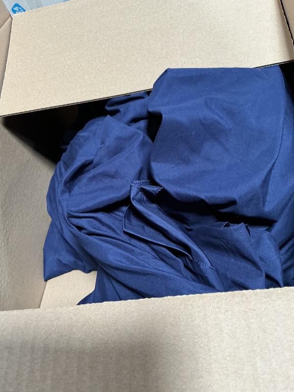 Photo 1 of 10 Pack Round Tablecloths - 120 Inch, Navy Blue Polyester Table Cover for Round Table, Stain and Wrinkle Resistant Washable Fabric Tablecloth, Polyester Tablecloth for Wedding Banquet Parties