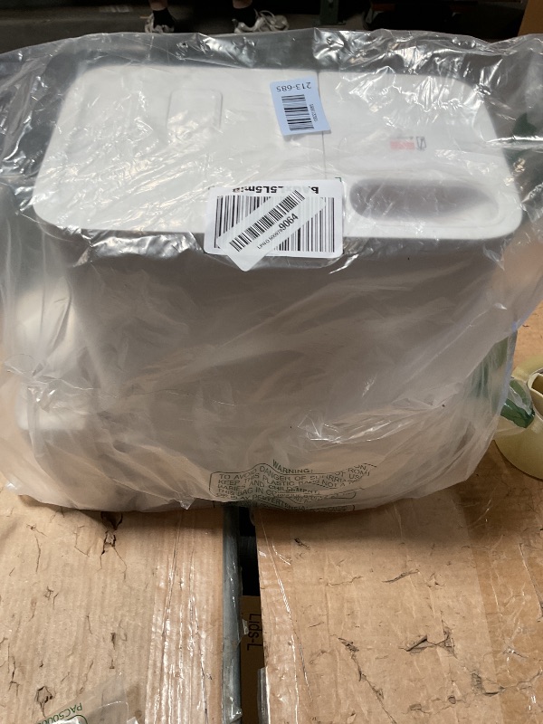 Photo 1 of **MISSING CHARGER** Automatic Cat Feeder with Camera,5G/2.4G WiFi Pet Feeder,2K HD Video and Night Vision,Easy APP Operation,Low Food and Food Clogging APP Tips,Water and Grain Large Capacity Feeder