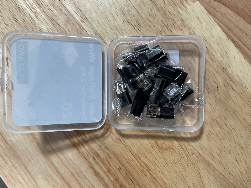 Photo 1 of 100pcs Double Wire Plug in Connector with Locking Buckle, Quick-Clip Fasteners Multi-Purpose Snap-On Blocks for Strip Lights DIY Crafting, Low-Voltage Decor & Model Kits 2 Pin