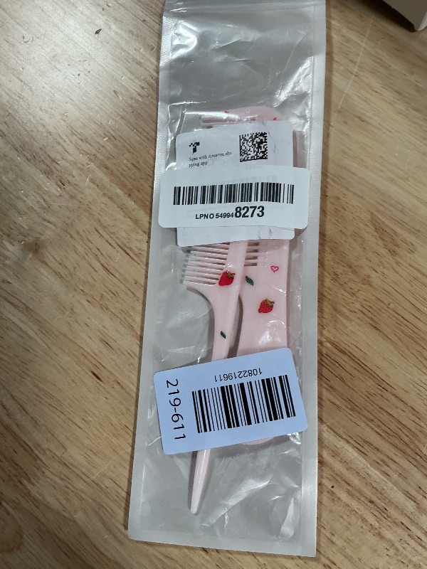 Photo 1 of 2pcs Cute Hair Comb Set, Pink Strawberry Baby Comb Fine Tooth Comb & Rat Tail Comb Toddler Tiny Hair Comb Small Girls Comb Plastic Mini Kids Comb Hair Parting Comb for Women Girls Kids All Hair Types