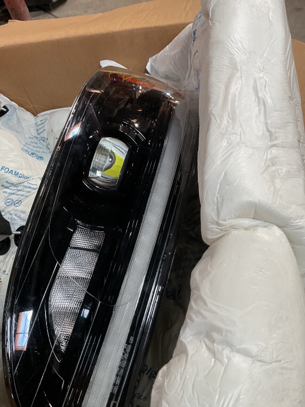 Photo 1 of ***DAMAGED***Hpdmauto Headlights for Peterbilt 387 325 330 335 337 340 348 382 384 386 Truck High and Low Beam Bulb Left Driver and Right Passenger Side Pair LED Headlamp(Black)