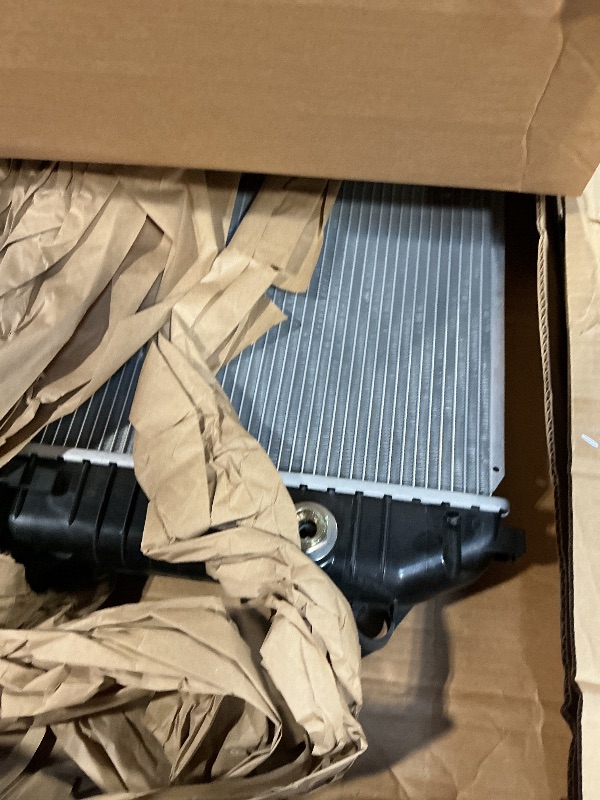 Photo 1 of **HAS DAMAGE / POSSIBLY FOR PARTS*** SCITOO Engine Coolant Radiator Assembly for Chevrolet 2006 Silverado 3500 2007-2010 Silverado 2500 HD 3500 HD; for GMC 2006-2010 Sierra 2500 HD 2007-2010 Sierra 3500 HD 6.6L Replace 2857
