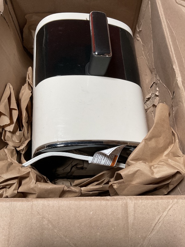 Photo 1 of **FOR PARTS ONLY/ BROKEN*** OLIXIS Air Fryer 6 Quart with Window Square Air Fryer 12-in-1 Air Fry, Roast, Reheat, Dehydrate, Bake, Steam, Fries, Custard, Chicken, Wings, Sea Food, Vegetabels,400F, White