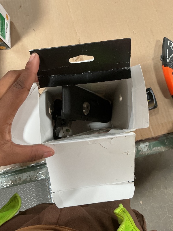 Photo 1 of **HEAVILY USED/ MISSING KEYS**** Pop & Lock PL5500 Toyota Tacoma Tailgate Lock 2005–2015 – Manual Handle Replacement, Includes 2 Keys, Anti-Theft Truck Bed Security, Easy Installation, Black
