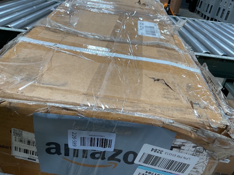 Photo 1 of ** selling for parts as partial set **VEVOR LAT Pull Down Machine, 3-in-1 Row Cable Machine, Cable Machines Home Gym with 18-Levels Height Adjustment, Wall-Mount Design, Load 500 lbs LAT Tower for Full-Body Workouts, Single-Arm Training