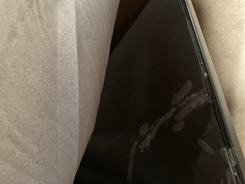 Photo 1 of ** MAJOR DAMAGE TO SCREEN. SELLING FOR PARTS. ** Samsung 85-Inch Class Crystal UHD U8000F 4K Smart TV (2025 Model) Endless Free Content, Crystal Processor 4K, MetalStream Design, Knox Security, Alexa Built-in