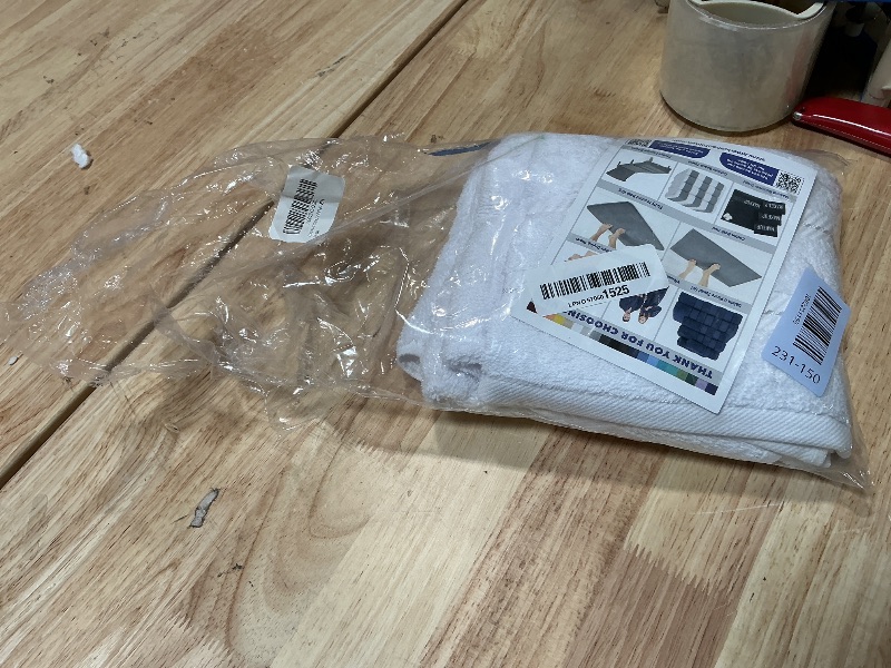 Photo 1 of **2 missing**American Soft Linen Luxury Washcloths for Bathroom, 600 GSM 100% Cotton 4 Piece Turkish Wash Cloth Set, 13x13 in Soft Rags for Body and Face, White Washcloths