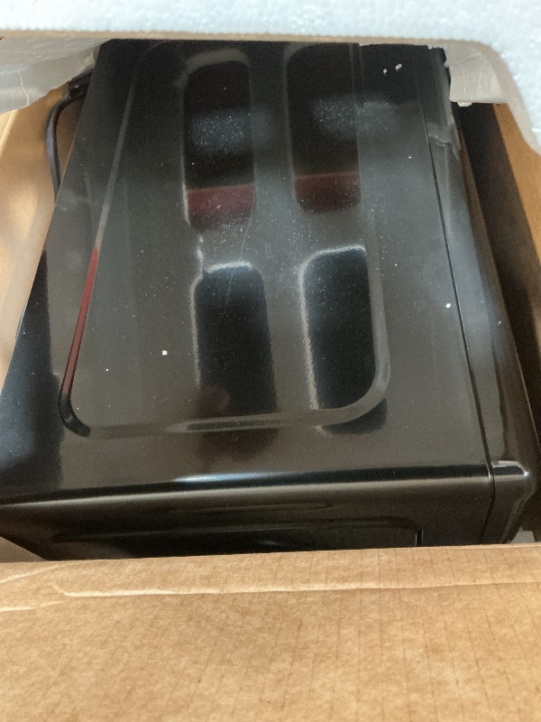 Photo 1 of ***PARTS ONLY***
Emerson MW7302B Compact Countertop Microwave Oven with Touch Control, LED Display, 700W, 10 Power Levels, 6 Auto Menus, Glass Turntable and Child Safe Lock, 0.7 Cu., Ft. Black
