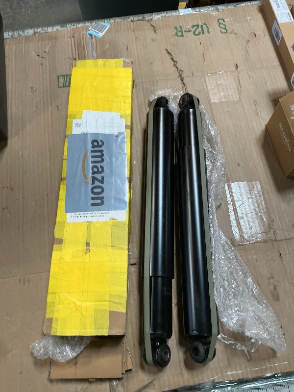 Photo 1 of **ONLY TWO**Peforway 4WD Complete Front & Rear Struts Shock Absorbers Fit for Ford F250 & F350 Super Duty 1999-2004 Replacement 4911195 432359