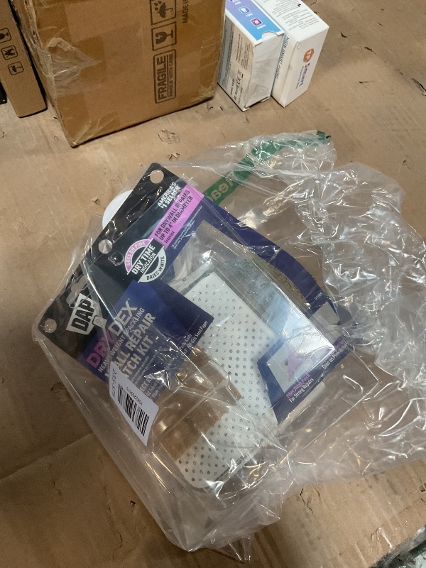 Photo 1 of *** NO BRUSH***DAP DryDex Spackling Wall Repair Patch Kit, with Pink/White Dry Time Indicator, 8 Oz (7079812345)