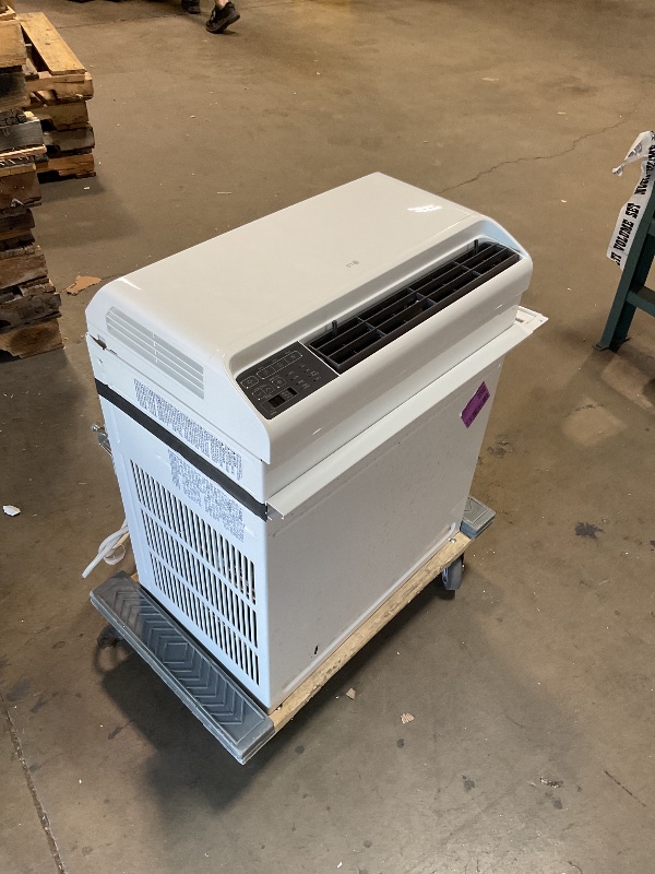 Photo 1 of ***PARTS ONLY***NON FUNCTIONAL***LG 14,000 BTU DUAL Inverter Smart Window Air Conditioner, 115V, Cools 800 Sq. Ft. for Bedroom, Living Room, Apartment, Quiet Operation, ENERGY STAR®, works with LG ThinQ, Amazon Alexa and Hey Google