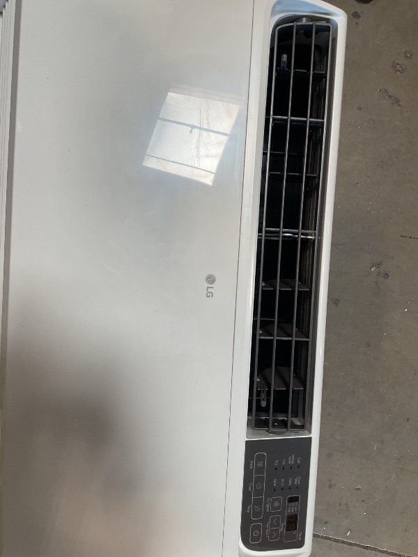 Photo 1 of ***PARTS ONLY***NON FUNCTIONAL***LG 14,000 BTU DUAL Inverter Smart Window Air Conditioner, 115V, Cools 800 Sq. Ft. for Bedroom, Living Room, Apartment, Quiet Operation, ENERGY STAR®, works with LG ThinQ, Amazon Alexa and Hey Google