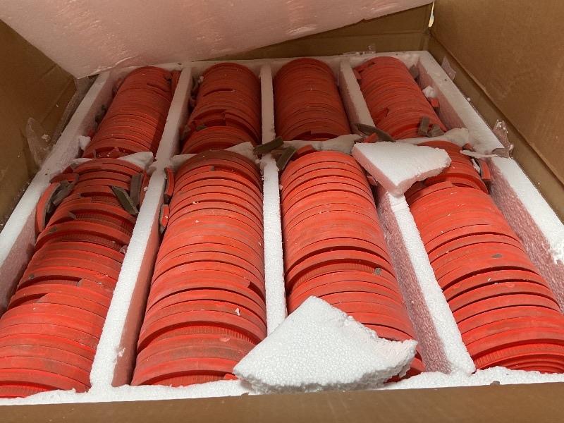 Photo 1 of *** MAJOR DAMAGE***Silipull 200 Pcs Biodegradable Clay Pigeons, 25/50/100/150/200 Pack Standard 110mm Clay Targets Refill, Skeet Targets Disks High-Visibility Target for Skeet & Trap Shooting (Orange)