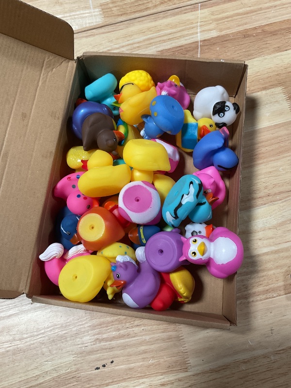 Photo 1 of 110 Pieces Cruise Rubber Ducks Hiding Kits Includes 35Pcs Cruising Duck 35 Cruising Ducks Tags 40 Rubber Bands for Cruise Ship Duck Ducking Essentials
