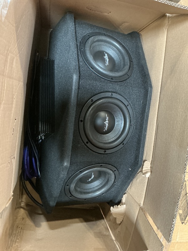 Photo 1 of ** one speaker sounds broken/rattles**Skar Audio Triple 8" Complete 2,100 Watt SDR Series Subwoofer Bass Package - Includes Loaded Enclosure with Amplifier