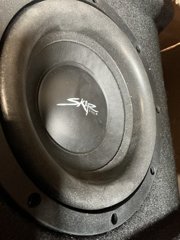 Photo 1 of ** one speaker sounds broken/rattles**Skar Audio Triple 8" Complete 2,100 Watt SDR Series Subwoofer Bass Package - Includes Loaded Enclosure with Amplifier
