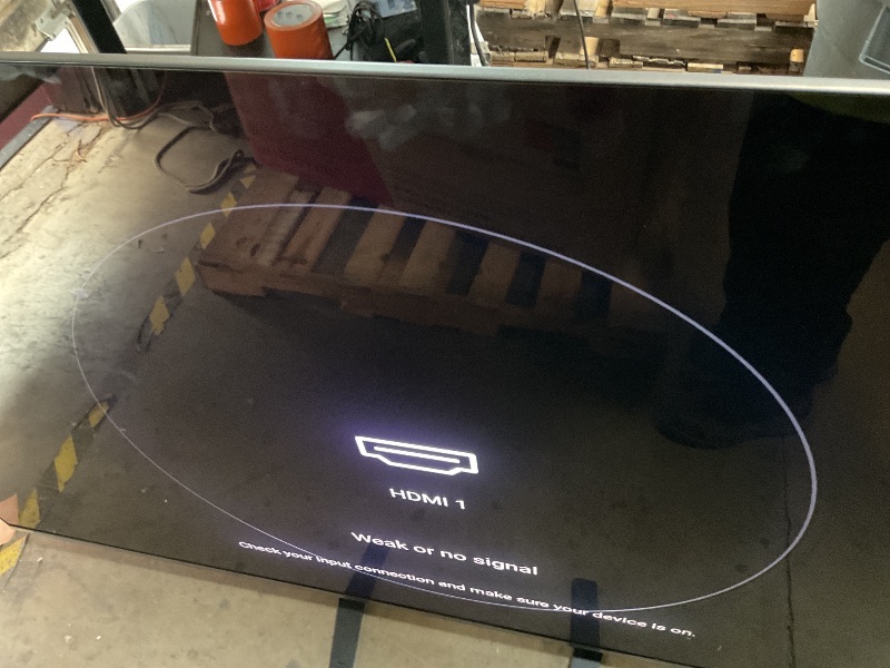 Photo 1 of ** DIRT AND SCRATCHES FROM TRANSPORT**HISENSE - 85" CLASS U7 SERIES MINILED QLED UHD 4K HDR SMART GOOGLE TV (2025)