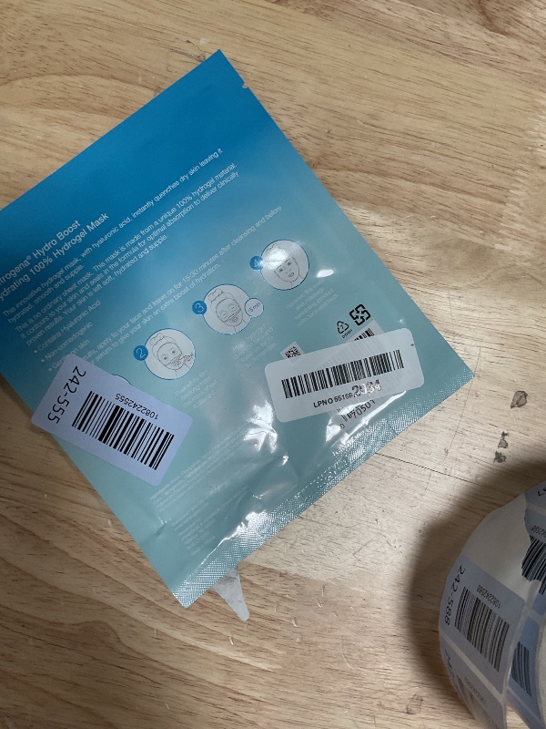 Photo 1 of ***ONLY ONE***Neutrogena Hydro Boost Hydrating Face Mask 100% Hydrogel Sheet Moisturizing Instantly Quench Dry Skin Gentle Noncomedogenic Skin Care Mask, 12 pack of 1 oz