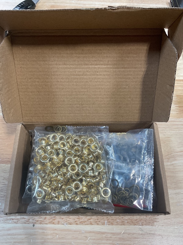 Photo 1 of 1003Pcs Grommet Tool Kit, 1/4 Inch 6mm(Inside) Grommet Eyelet Pliers Kit with 1000 Metal Eyelets with Washers for Fabric, Leather, Belt, Shoes, Clothes