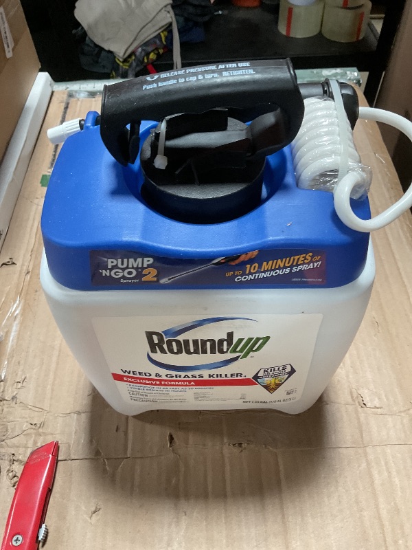 Photo 1 of **BROKEN HANDLE**Roundup Weed and Grass Killer? with Pump 'N Go 2 Sprayer, Use in and Around Flower Beds, Trees & More, 1.33 gal.