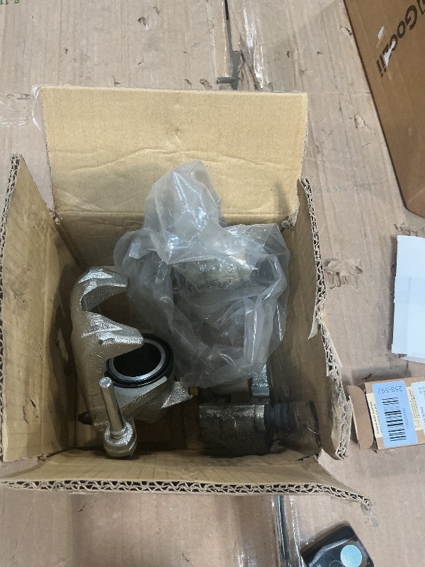 Photo 1 of ***DIRTY** cciyu Rear Left Brake Caliper Assembly w/Bracket 19B2737 2010-2023 For Lexus For GX460,2003-2009 For Lexus For GX470,2010-2023 For Toyota For 4Runner,2001-2007 For Toyota For Sequoia