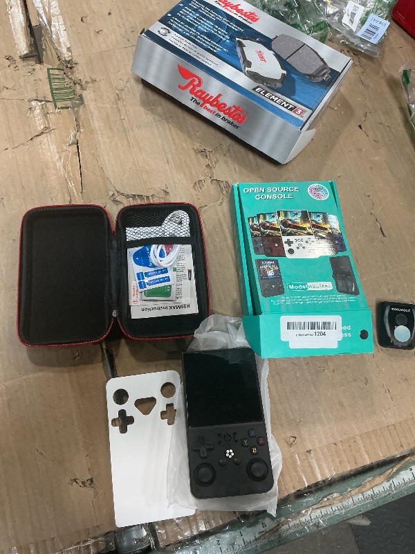 Photo 1 of ***FOR PARTS / NON-FUNCTIONAL**** R36MAX Retro Handheld Game Console, Portable Retro Gaming Console 4.0'' IPS HD Screen and Linux System, Support 30+ Emulator and 64GB TF Card Video Game Consoles, 4000mAh Battery (Black 64GB)