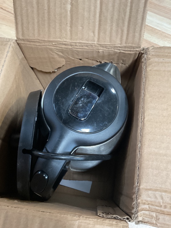 View 2 of **FOR PARTS ONLY/ BROKEN*** Stariver 2.5L Large Electric Kettle, BPA Free Stainless Steel Water Heater, Fast Boil Electric Tea Kettle, Water Boiler with Auto Shut-Off & Boil-Dry Protection for Family (10-12 Cups)