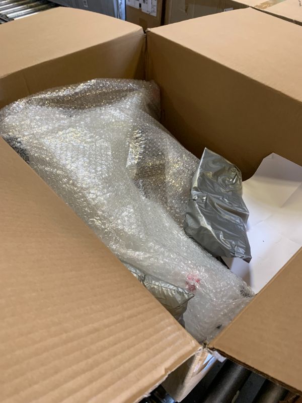 Photo 1 of Coolant Overflow Reservoir Bottle Tank Compatible with 2013-2020 Kenworth T680, 2014-2020 Kenworth T880, 2013-2020 Peterbilt 579, Replacement for DR104002 CP237001