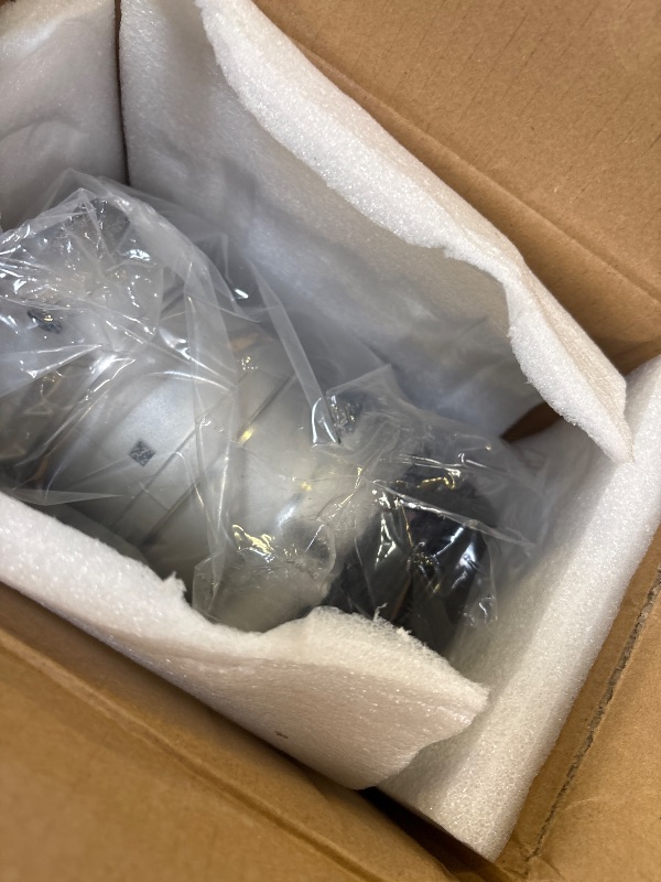View 3 of AC Compressor with Clutch for Escalade 5.7L 1999 2000, Silverado 5.7 1995-1998, Suburban 1500 5.7L 1996-1999, Yukon 5.7 1996-2000, for Cadillac/Chevrolet/GMC C1500 C2500 C3500 K1500 K2500 K3500
