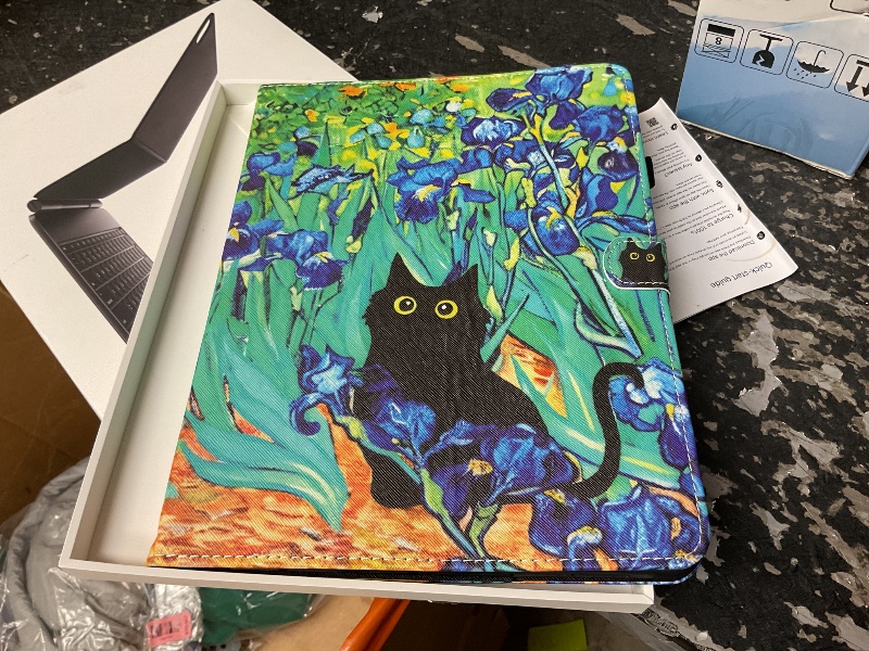 Photo 1 of Apple iPad 13inch case