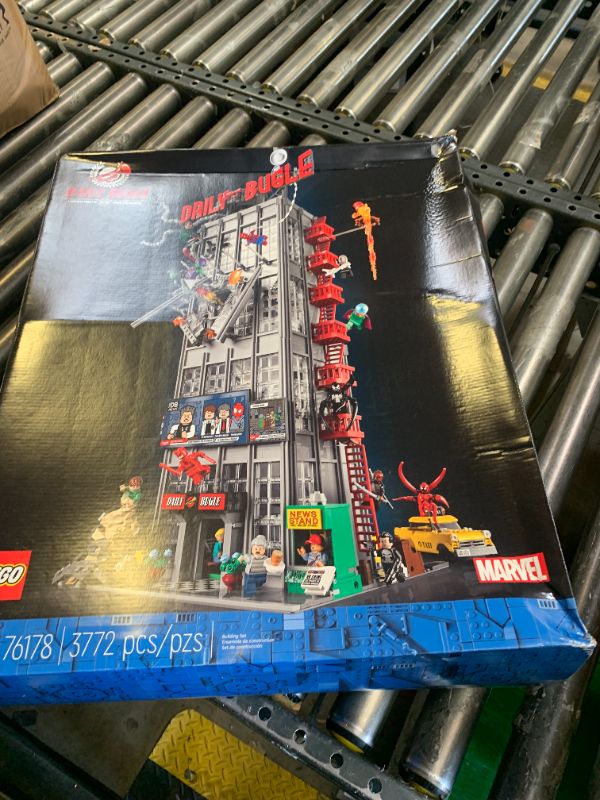 Photo 1 of "missing all Minifigures Small Action Figures_________________LEGO Marvel Spider-Man Daily Bugle Building Sets for Adults - Display as Office or Book Shelf Decor - Gifts for Christmas - 25 Minifigures - 76178