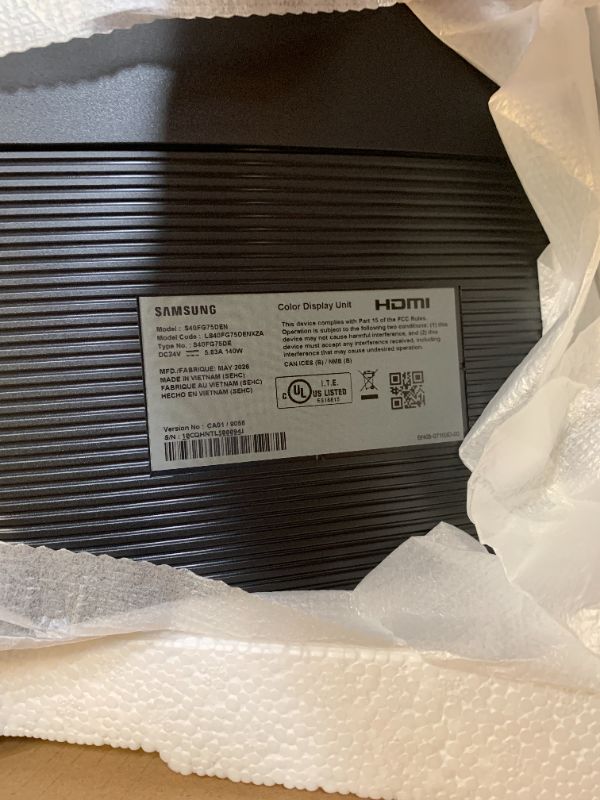 Photo 1 of Samsung 40” Odyssey G7 (G75F) Series WUHD Curved Gaming Monitor
