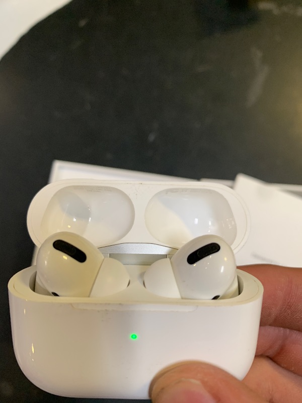 Photo 1 of Apple AirPods Pro