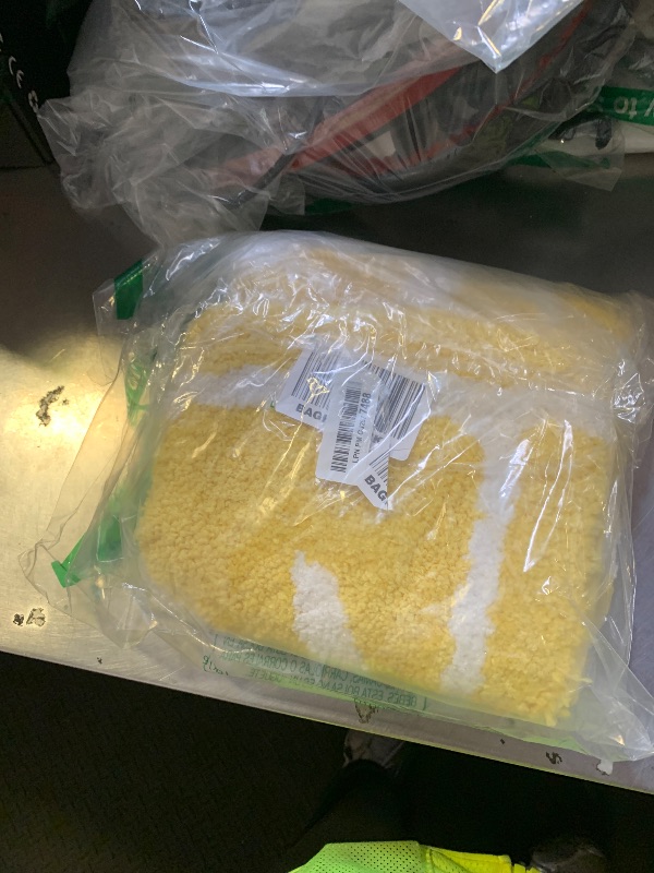Photo 1 of Yellow Mat