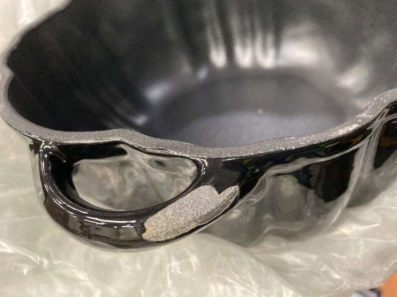 Photo 1 of **LARGE CHIP ON HANDLE**Enameled Cast Iron Pumpkin Pot Dutch Oven Cocotte, Black, 2.32 qt (2.2 L)