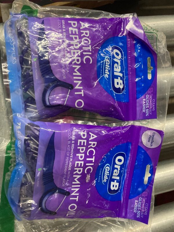 Photo 1 of **2 PACK***Oral-b Glide Peppermint Dental Floss Picks with Arctic Peppermint Oil Flavor, 75 Picks PACK OF 2