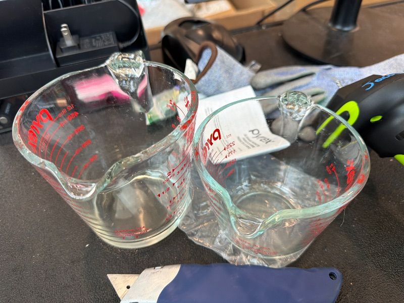 Photo 1 of [Larger one is chipped] Pyrex Essentials (2-Pack) Glass Measuring Cups Set, (1 & 2 Cup) Measuring Cups For Prepping, Baking and Cooking, Preheated Oven, Dishwasher, Freezer, and Microwave Safe