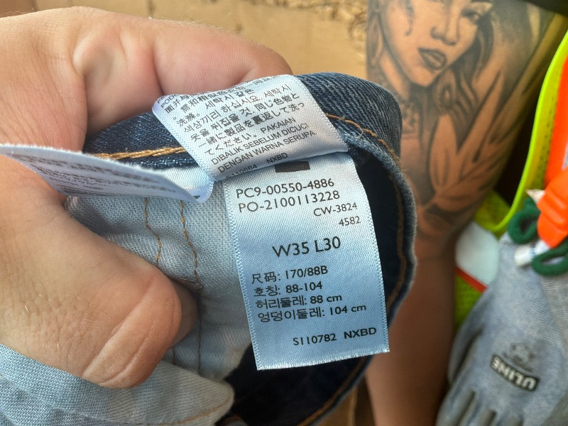 Photo 1 of [Check Live Photos] Levi's Men's 550 Relaxed Fit Jeans (Also Available in Big & Tall), Dark Stonewash, 35W x 30L