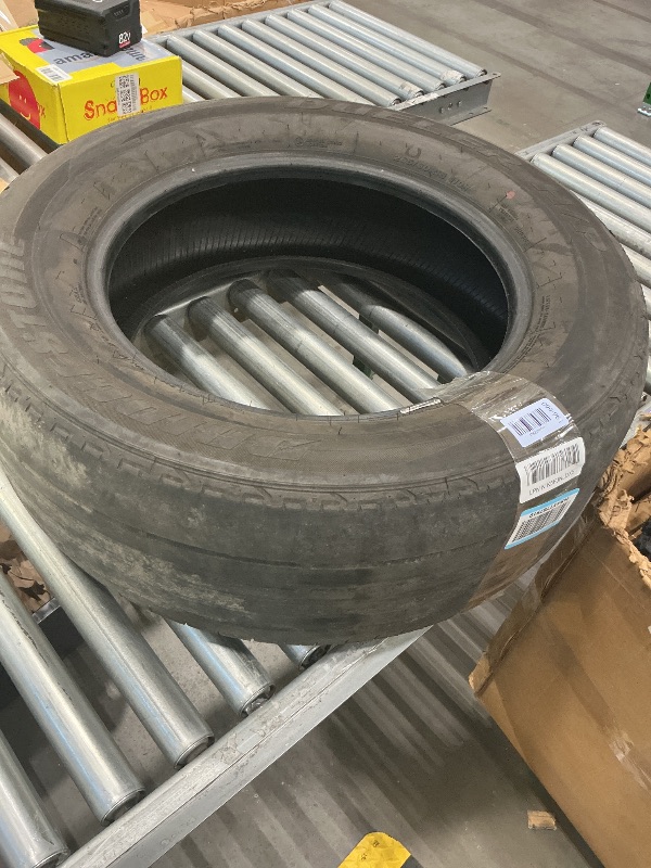 Photo 1 of [HEAVILY WORN DOWN!] Bridgestone Dueler H/P Sport Performance Radial Tire - 265/60R18 110H