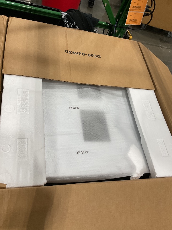 Photo 1 of ****** AS IS ALL  SALES FINAL NHO RETURMS*******SAMSUNG 27-Inch Washer Dryer Pedestal Stand w/ Pull Out Laundry Storage Drawer, Stainless Steel, WE402NP/A3, WHITE