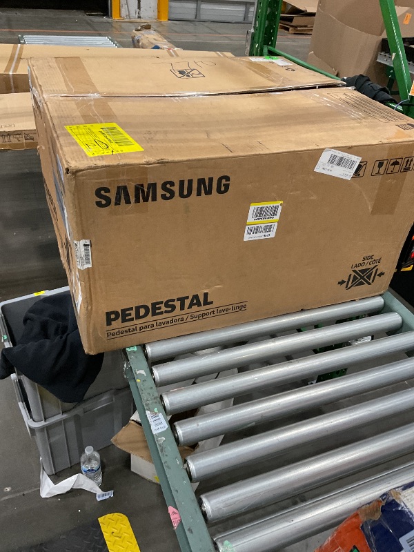 Photo 1 of ****** AS IS ALL  SALES FINAL NHO RETURMS*******SAMSUNG 27-Inch Washer Dryer Pedestal Stand w/ Pull Out Laundry Storage Drawer, Stainless Steel, WE402NP/A3, WHITE