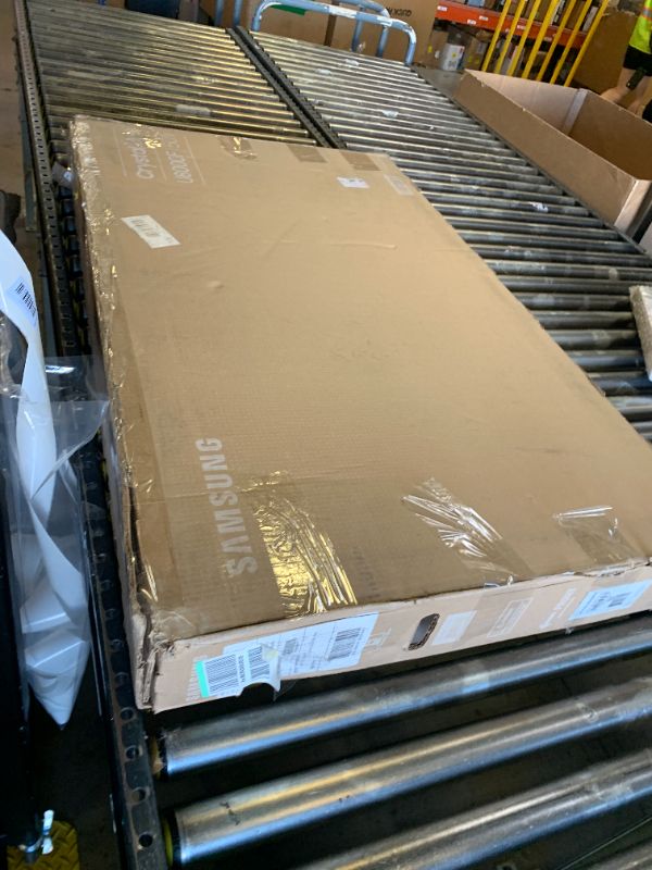 Photo 1 of Samsung 50-Inch Class Crystal UHD U8000F 4K Smart TV (2025 Model) Endless Free Content, Processor, MetalStream Design, Knox Security, Alexa Built-in