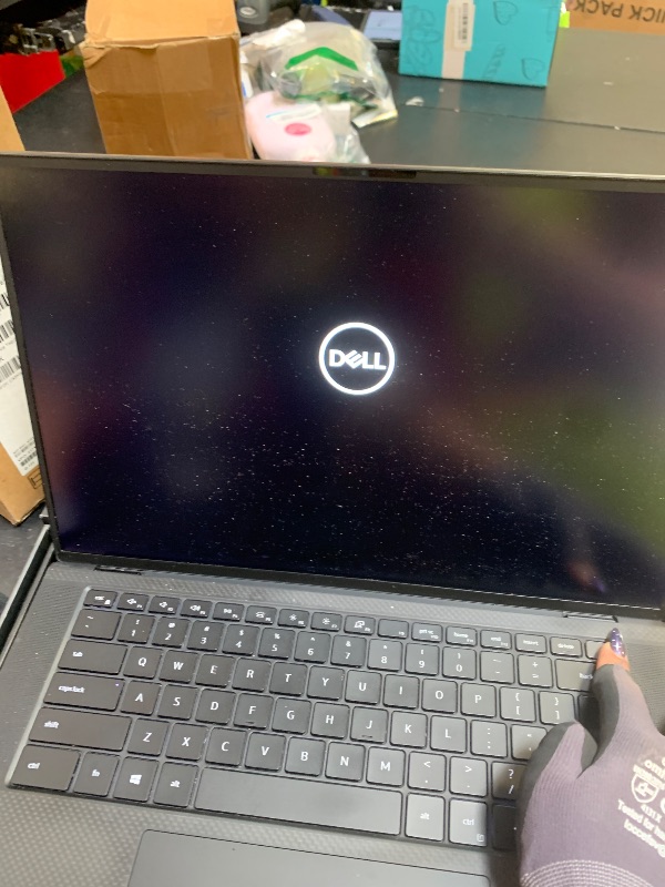 Photo 1 of Dell Precision 5000 5570 15.6" Mobile Workstation - Full HD Plus - 1920 x 1200 - Intel Core i7 12th Gen i7-12800H Tetradeca-core (14 Core) 2.40 GHz - 32 GB Total RAM - 512 GB SSD - Aluminum Titan