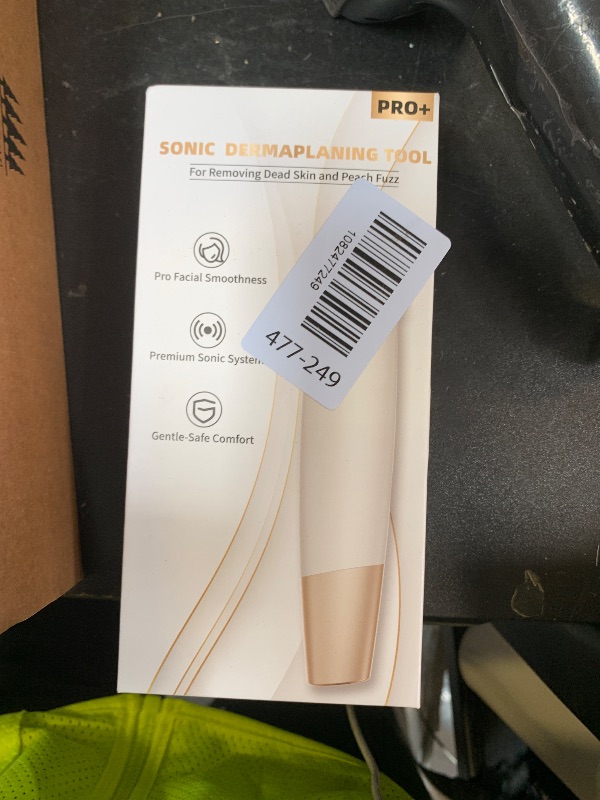 Photo 1 of Professional Sonic Dermaplane Razor for Women Face, 3 Speed Dermaplaning Tool for Peach Fuzz & Exfoliation, Eyebrow & Face Hair Remover, Smooth Skin Pro System with 8 Refill Blades – White