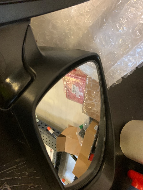Photo 1 of ALLEGED GENESIS KIA MODEL CARS SIDE MIRROR 