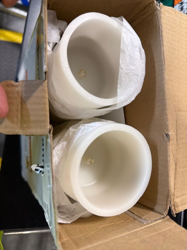 Photo 1 of ** ITEM HAS DAMAGE REFER TO PICTURES ** Homemory 9" x 3" Flameless Candles Battery Operated, Flickering LED Pillar Candles with Timers and 2 Remote Controls, Indoor Only, Flat Top, Ivory White Wax, Set of 2