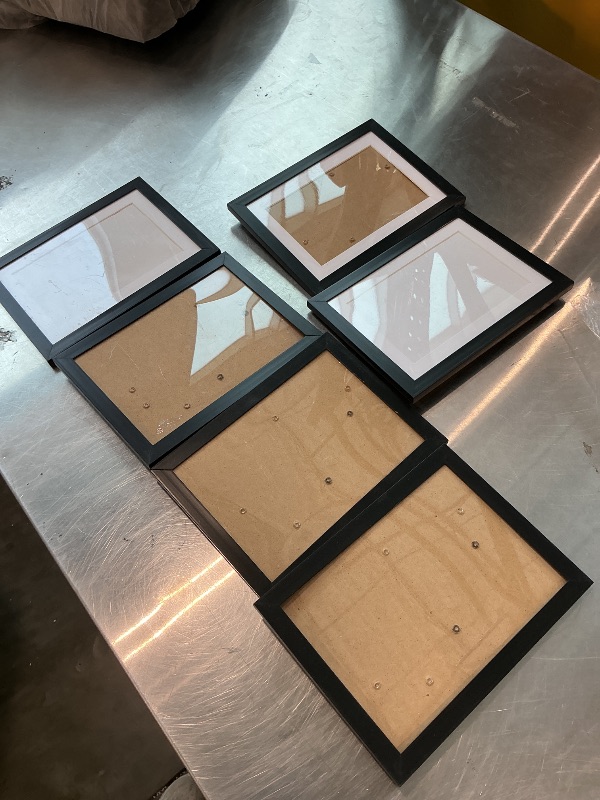 Photo 1 of [MINOR DAMAGE] YYTRABAJO 5x7 Picture Frame Black Photo Frames Display with 4x6 Mat for Wall and Tabletop, Set of 6