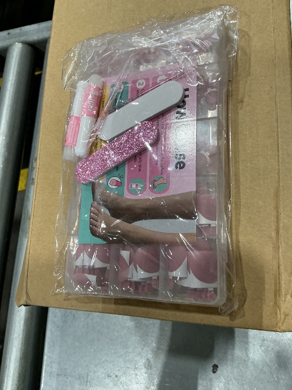 Photo 1 of 150Pcs White French Tip Press On Toenails Square Medium Fake Toenails Matte Pink Press on Toe Nails for Woman Summer Nail Kits -15 Sizes